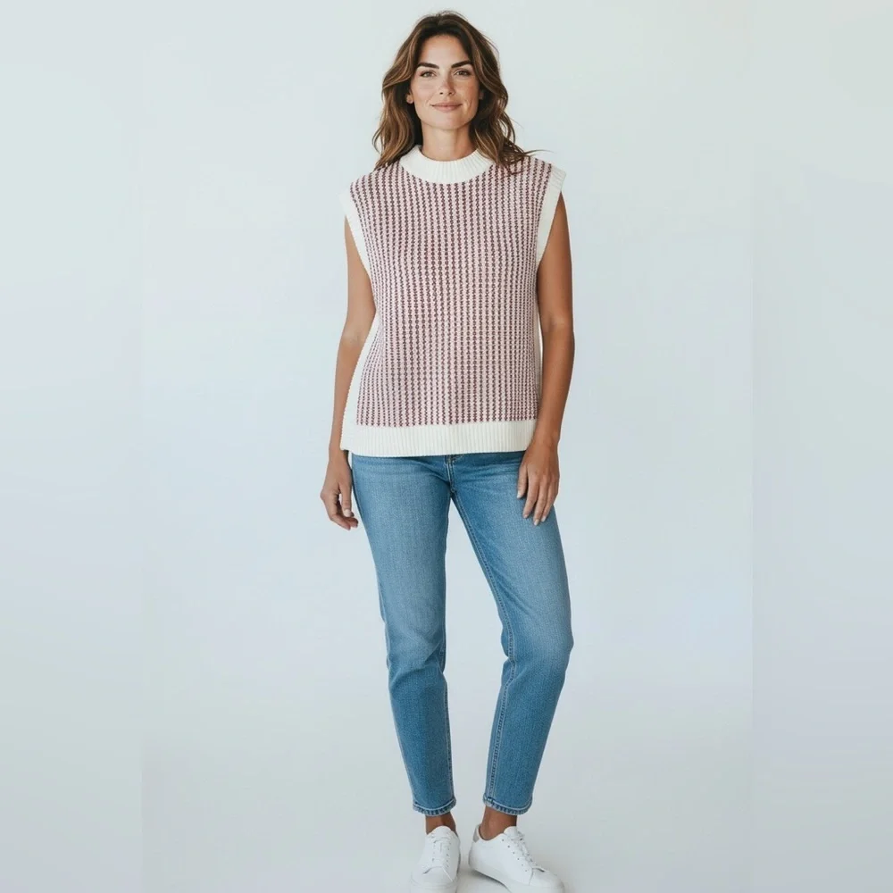 Chic Knit Sweater with Red Stripes - Picture 1 of 3